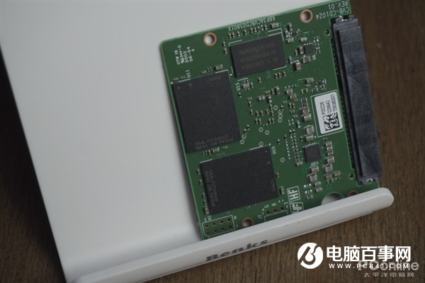 SATA固态的“超大杯”！浦科特M8VC Plus 1TB SSD上手