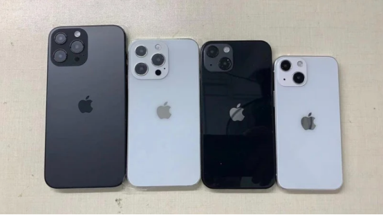 苹果iPhone13系列样板机曝光：“大凸起”模组，全新镜头布局