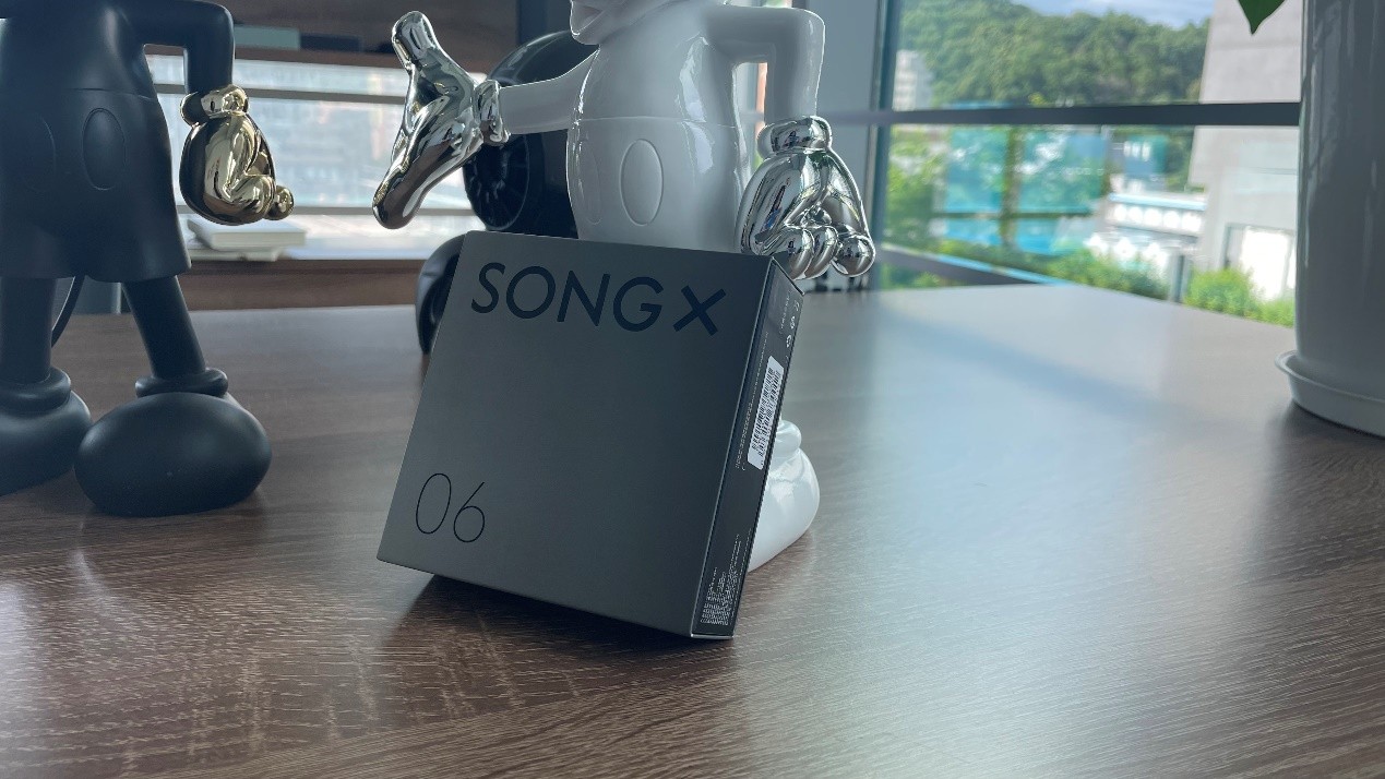 星环旋转开盒设计，SONGX 06真无线蓝牙耳机上手体验